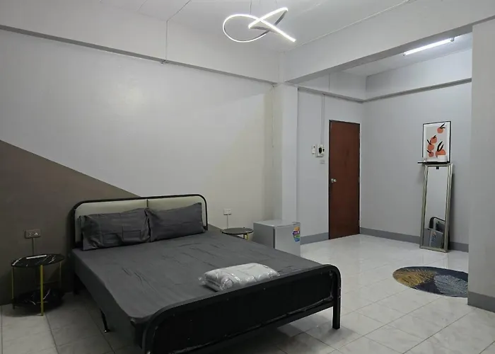 Srinn House, Hotel