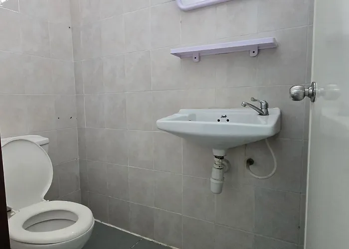 Hotel Srinn House,