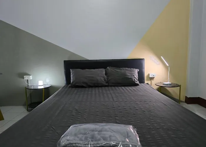 Srinn House, Hotel 3*