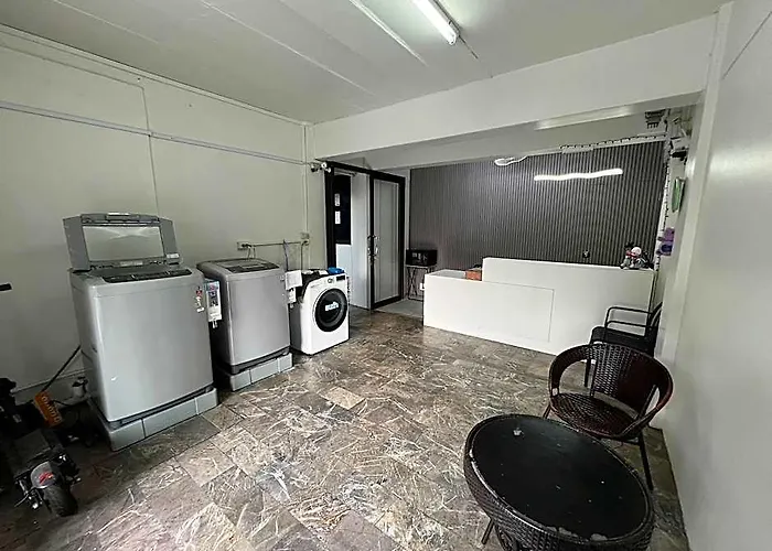 Hotel Srinn House,