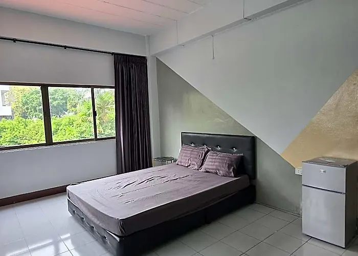 Srinn House, Hotel