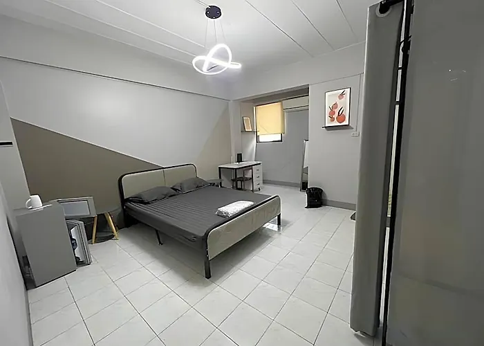 Srinn House, Hotel 3*