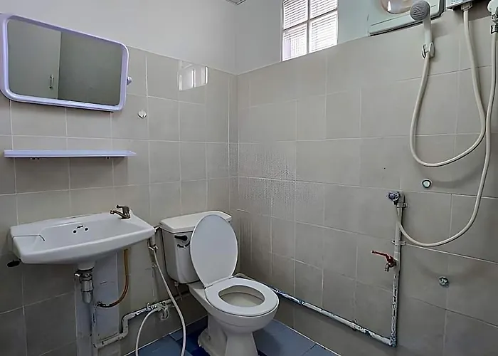 Srinn House, Hotel 3*